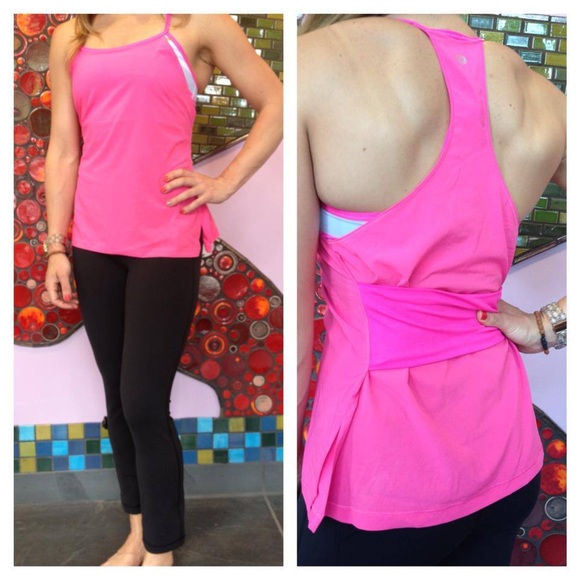 EUC Lululemon Amped Tank Raspberry Glo Multi Stripe Hot Pink Built in Bra - Picture 5 of 5